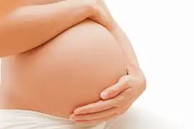 Vientre dura en el embarazo, es síntoma de contracciones