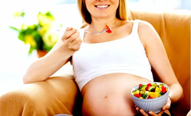 Las mujeres embarazada pueden comer pimienta?