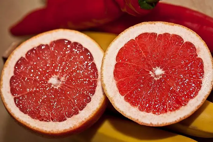 4 principales efectos secundarios de la toronja o pomelo