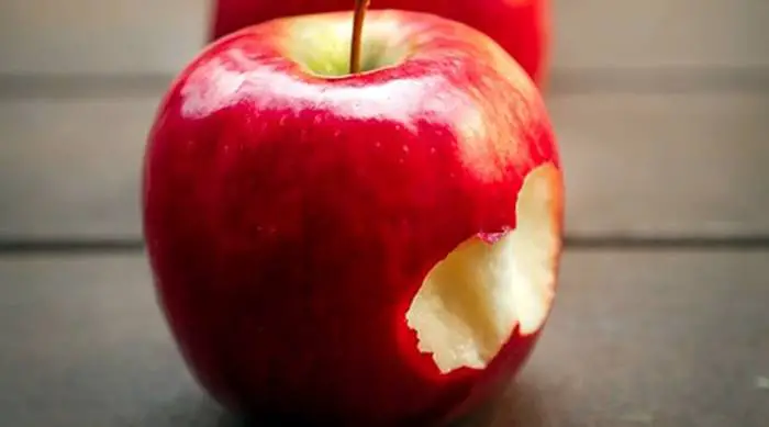 10 razones para comer una manzana a diario que muchos desconocen